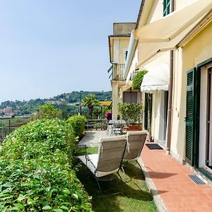  Apartment Joivy Inviting Flat With Garden And Sea View In Italien